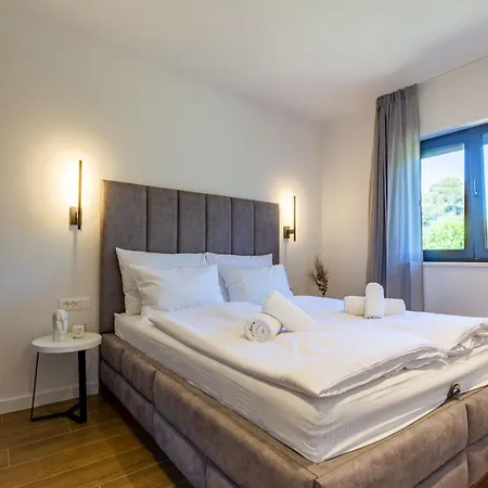 Casa Mia Apartments With Parking Zadar Exterior photo