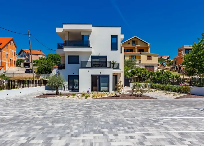 Casa Mia Apartments With Parking